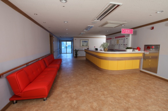 함안송케어노인전문요양원 이미지 5