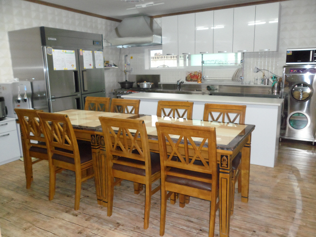 노인요양공동생활가정심청노인복지센터 이미지 12