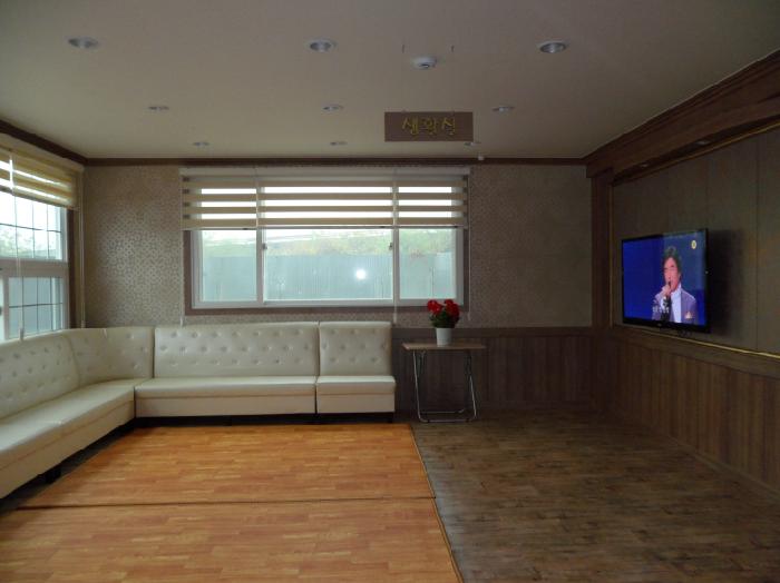 노인요양공동생활가정심청노인복지센터 이미지 8