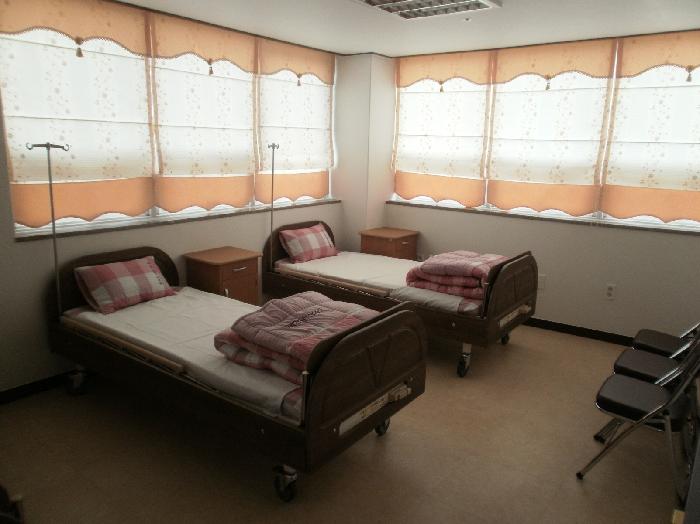 행복한어르신의집 노인요양원 이미지 6