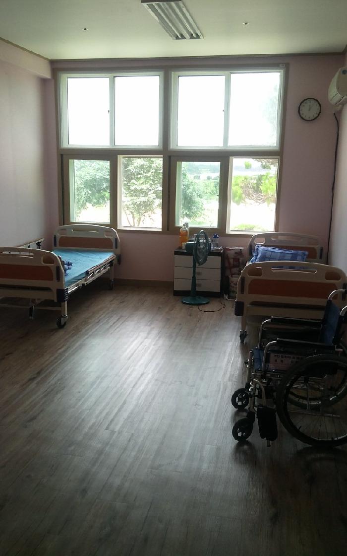 행복한요양원 이미지 6