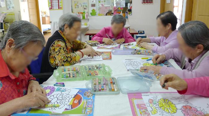 둥지노인전문요양원 이미지 17