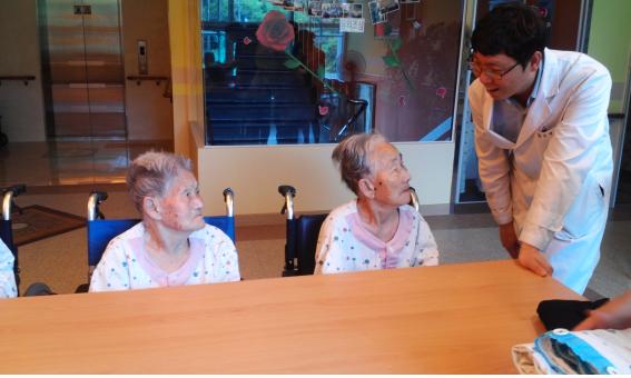 대한노인요양원 이미지 20