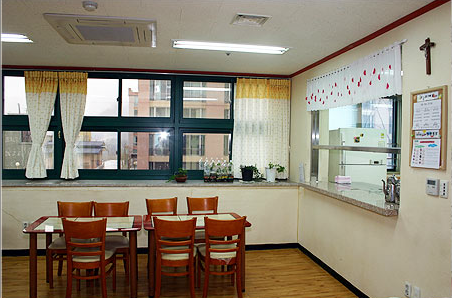 월명성모의 집 노인전문요양원 이미지 16