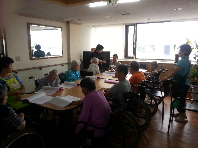 흰돌장기요양센터1호점 이미지 14