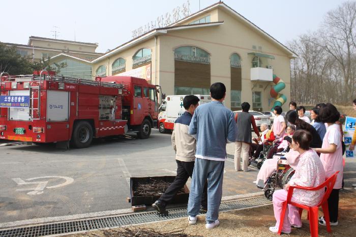 평택시노인전문요양원 이미지 29