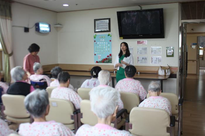 평택시노인전문요양원 이미지 7