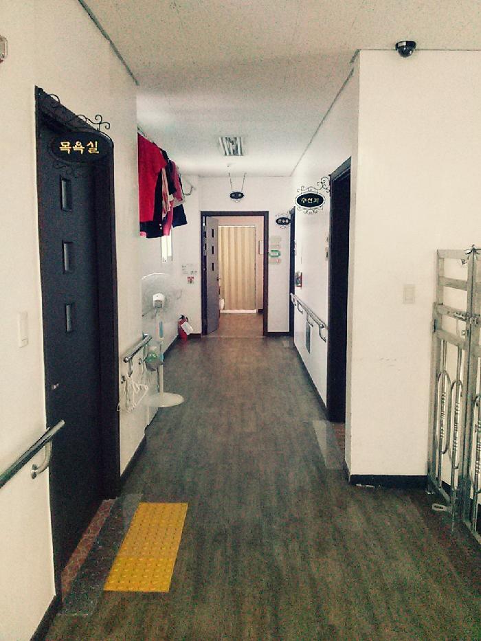 엠마오노인종합센터 이미지 3