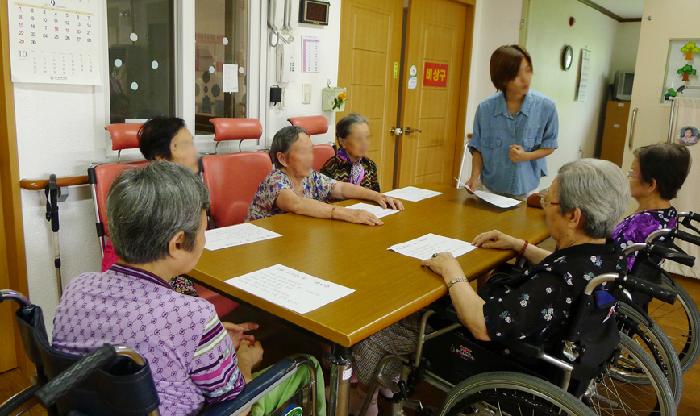 둥지노인전문요양원 이미지 7