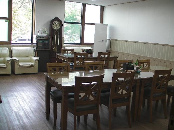 노인전문요양원 해피존 이미지 3