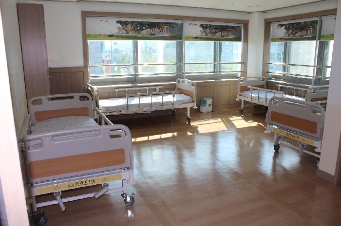 느티나무요양원 이미지 3