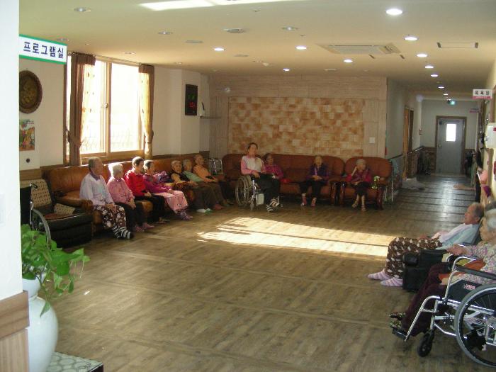 실로암노인전문요양원 이미지 18