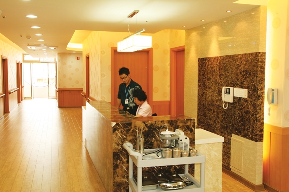 사랑지기어르신마을요양원 이미지 10