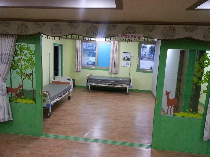 노인요양공동생활가정 태양의서쪽 이미지 5