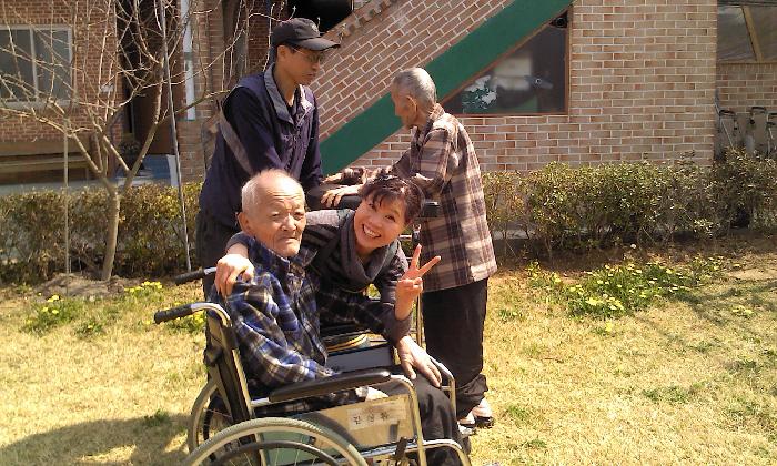 사랑요양원 이미지 23