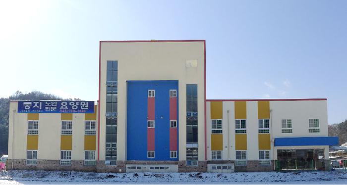 둥지노인전문요양원 이미지 2