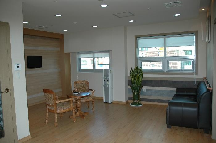 봄빛요양원 이미지 9