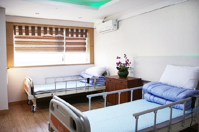 연세로얄요양원 이미지 11