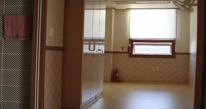 행복한노인요양원 이미지 11