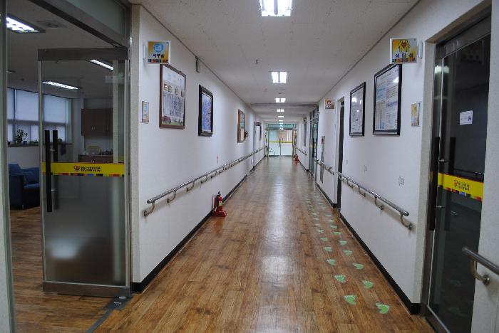 영암노인전문요양원 이미지 14