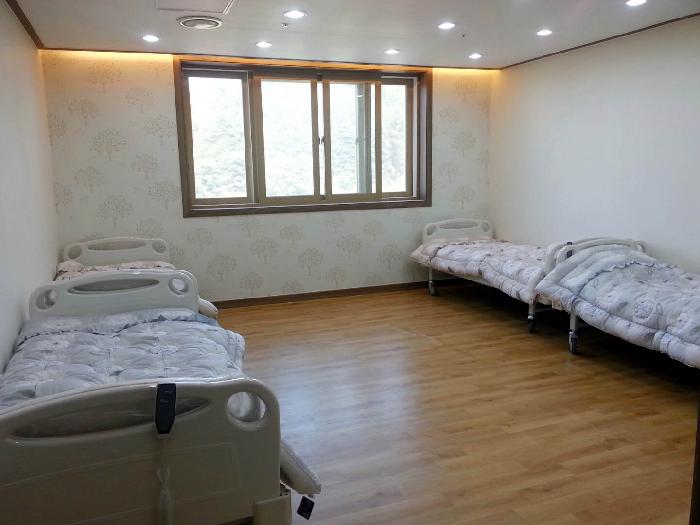 웰케어노인요양원 이미지 13