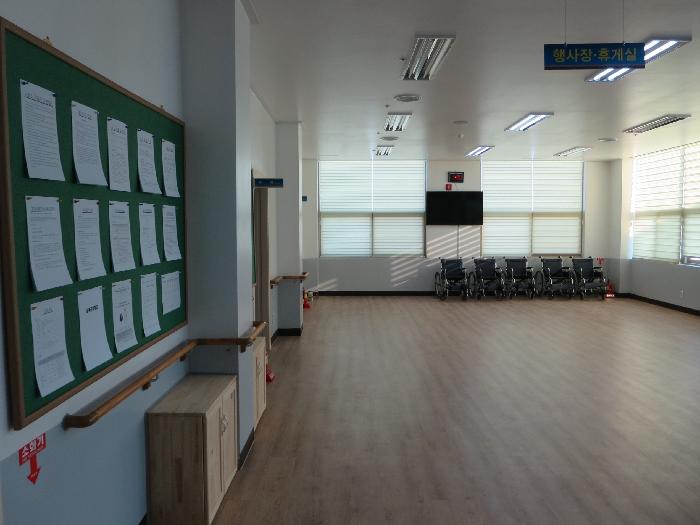 행복한요양원 이미지 3