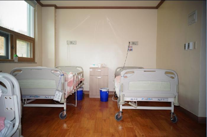 밝은언덕노인요양원 이미지 11