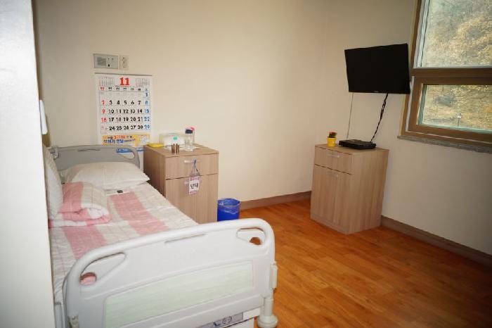 밝은언덕노인요양원 이미지 9