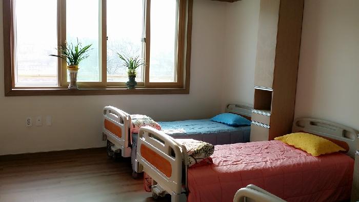 빛드림요양원 이미지 13