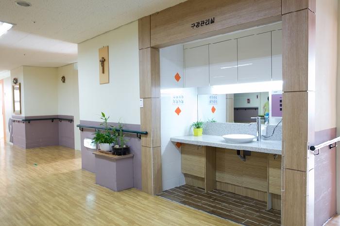 창원성심노인전문요양원 이미지 13