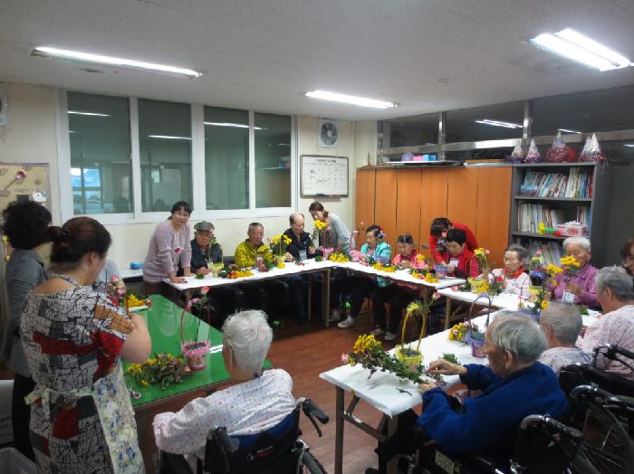 씨밀래노인전문요양원 이미지 13