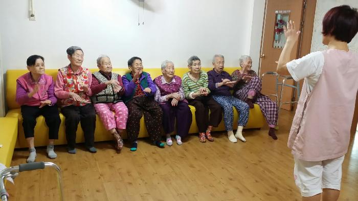 우암소규모노인종합센터 이미지 29