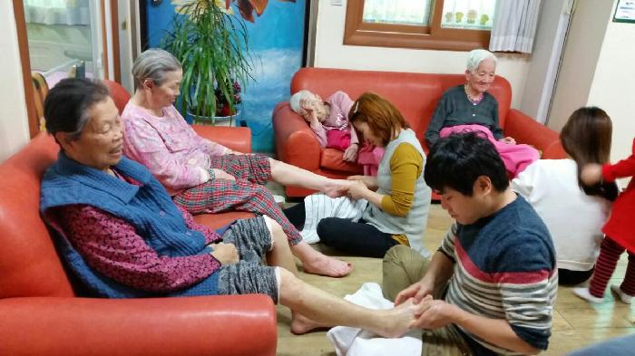 일산노인복지센터 이미지 8