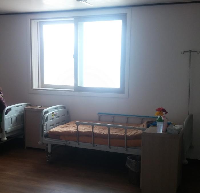 행복한 너싱홈 노인요양원 이미지 2