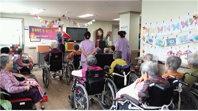 푸른노인요양원 이미지 6