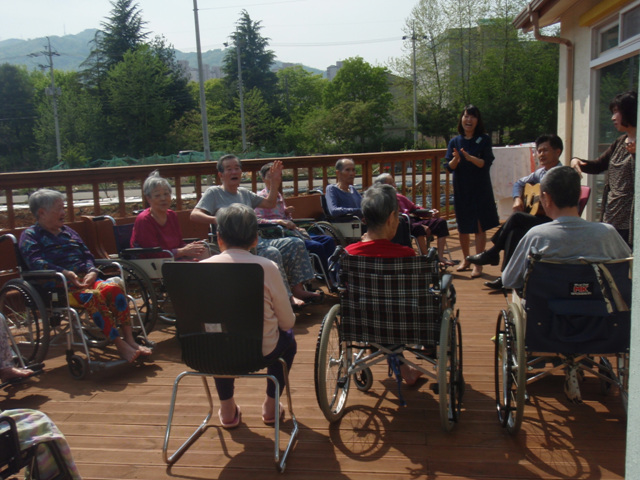 동해시노인의료복지센터 이미지 15