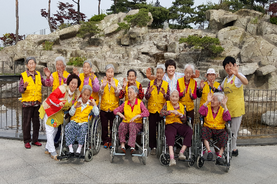 우암소규모노인종합센터 이미지 7