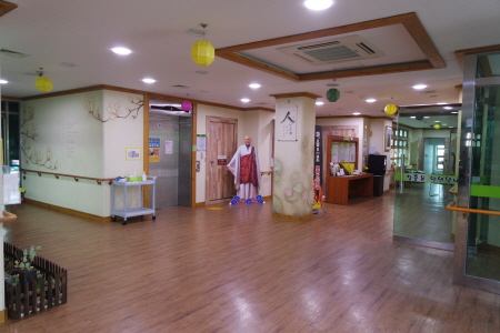 무량수전 노인전문요양원 이미지 6