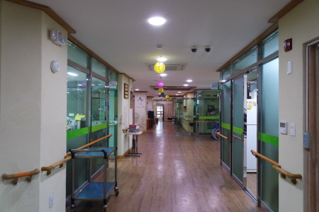 무량수전 노인전문요양원 이미지 5