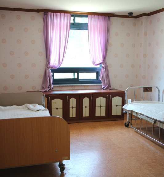 동명전문요양원 이미지 12