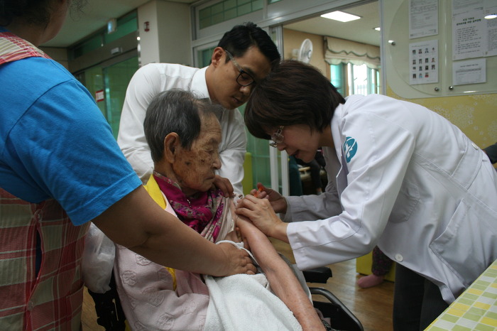 행복한효경(노인요양시설) 이미지 4