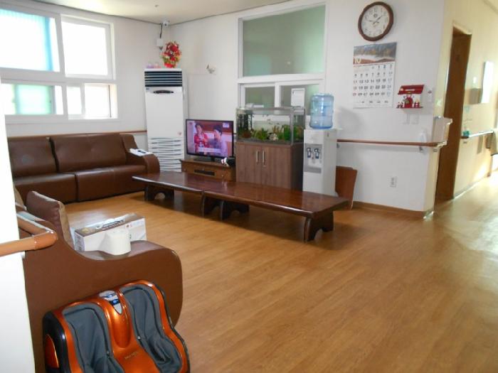 문경노인요양공동생활가정 이미지 9