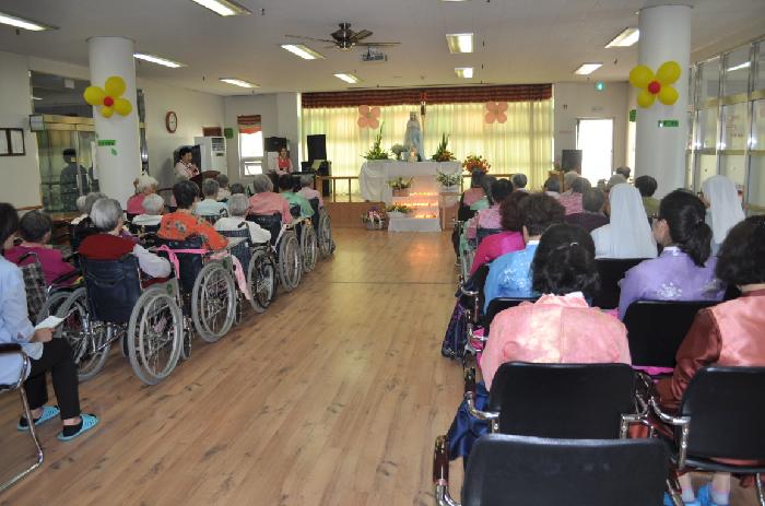 노인요양원 사랑의집 이미지 13