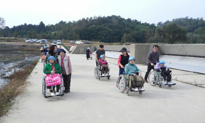 노인요양원 사랑의집 이미지 5