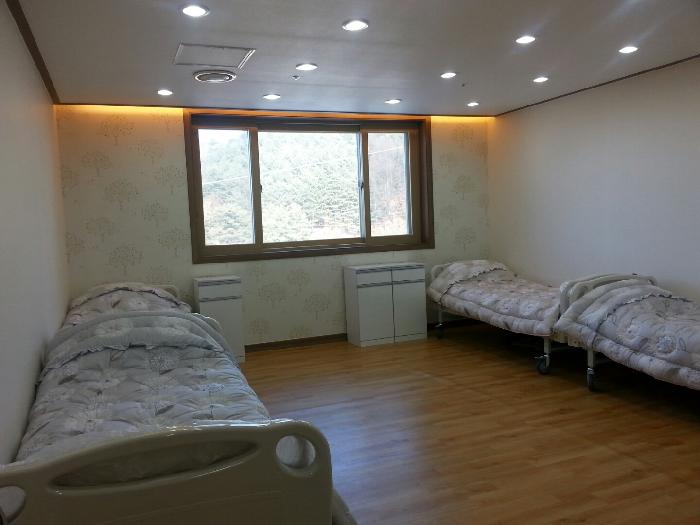 웰케어노인요양원 이미지 14