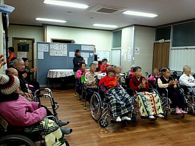 충주치매전문요양원 이미지 10