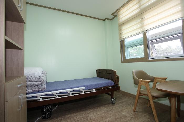 에이플러스홈 노인의료복지시설 이미지 18