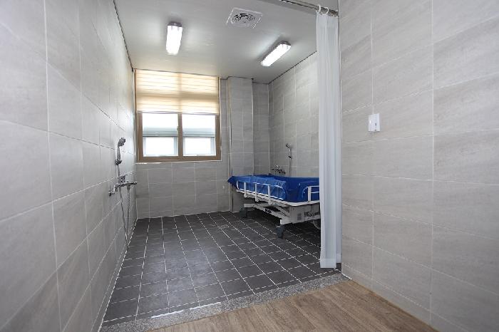 에이플러스홈 노인의료복지시설 이미지 13