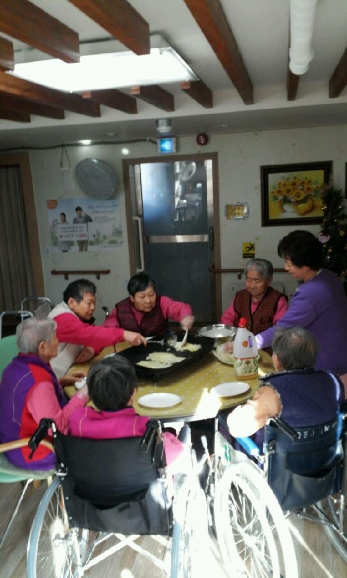 나눔의샘평안노인요양공동생활가정 이미지 2