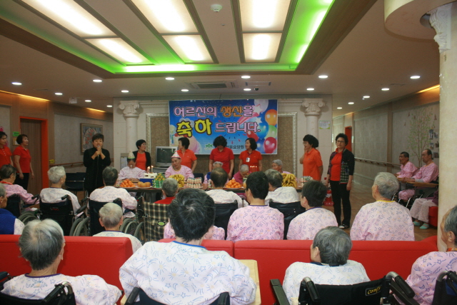 패밀리전문요양원 이미지 15